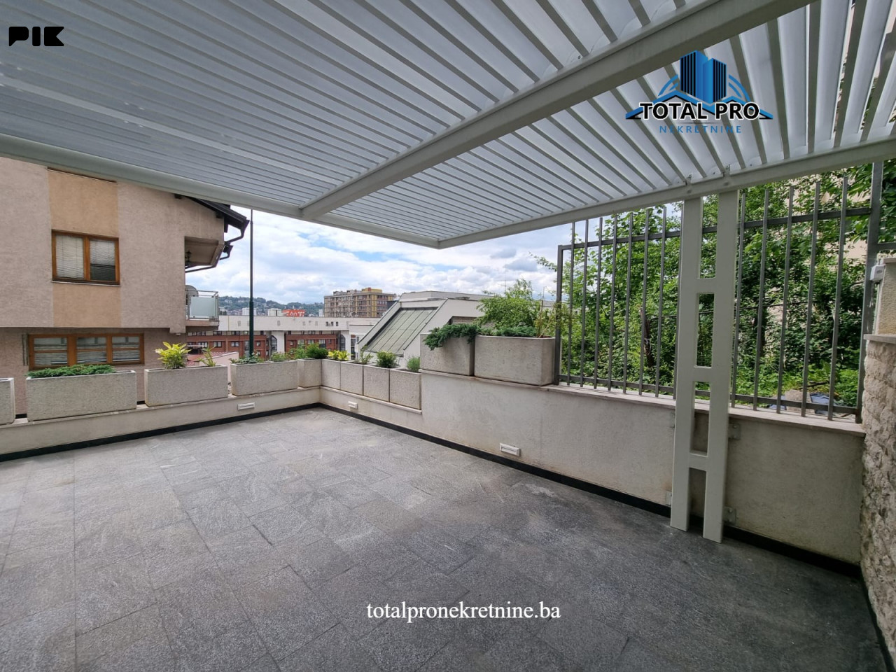 TOTAL PRO/ Kuća sa pslovnim prostorom 390m2 / Marijin Dvor 3