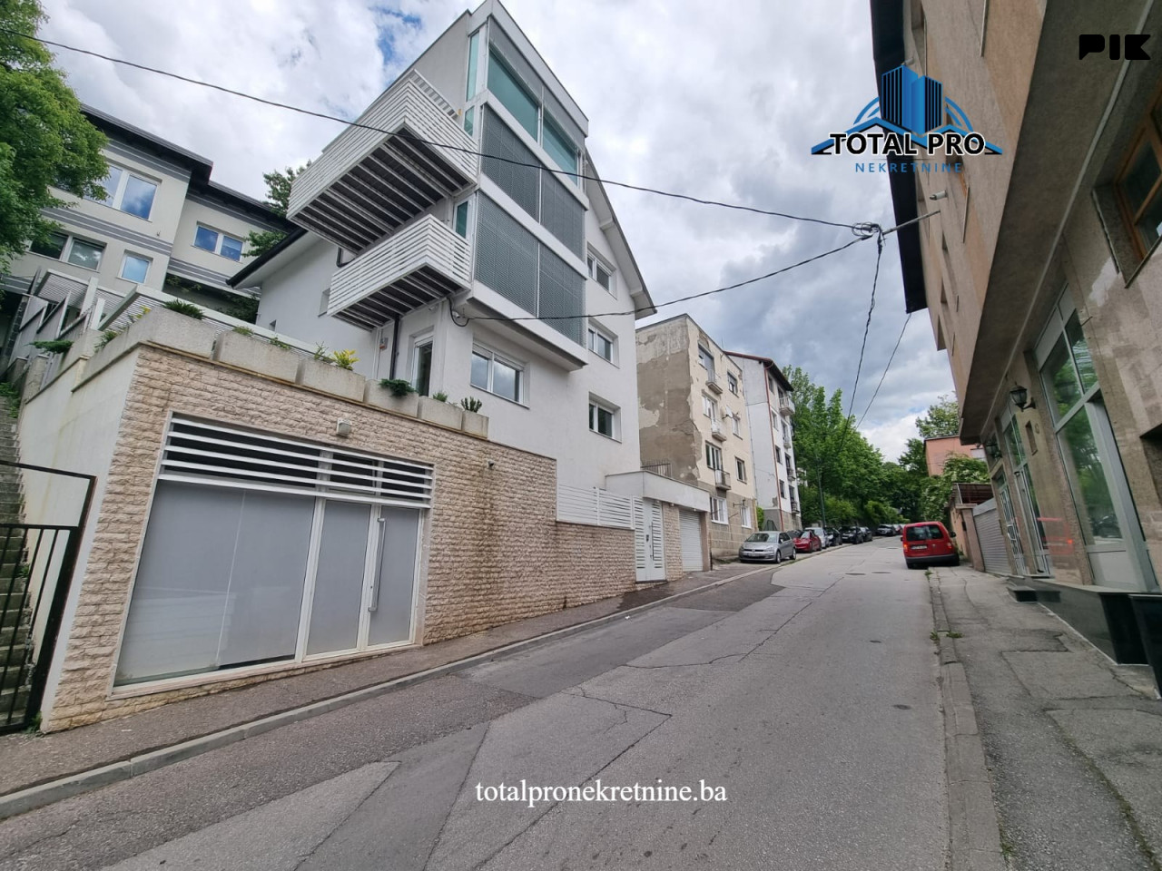 TOTAL PRO/ Kuća sa pslovnim prostorom 390m2 / Marijin Dvor 4