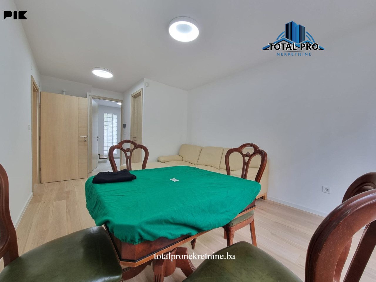 TOTAL PRO/ Kuća sa pslovnim prostorom 390m2 / Marijin Dvor 13