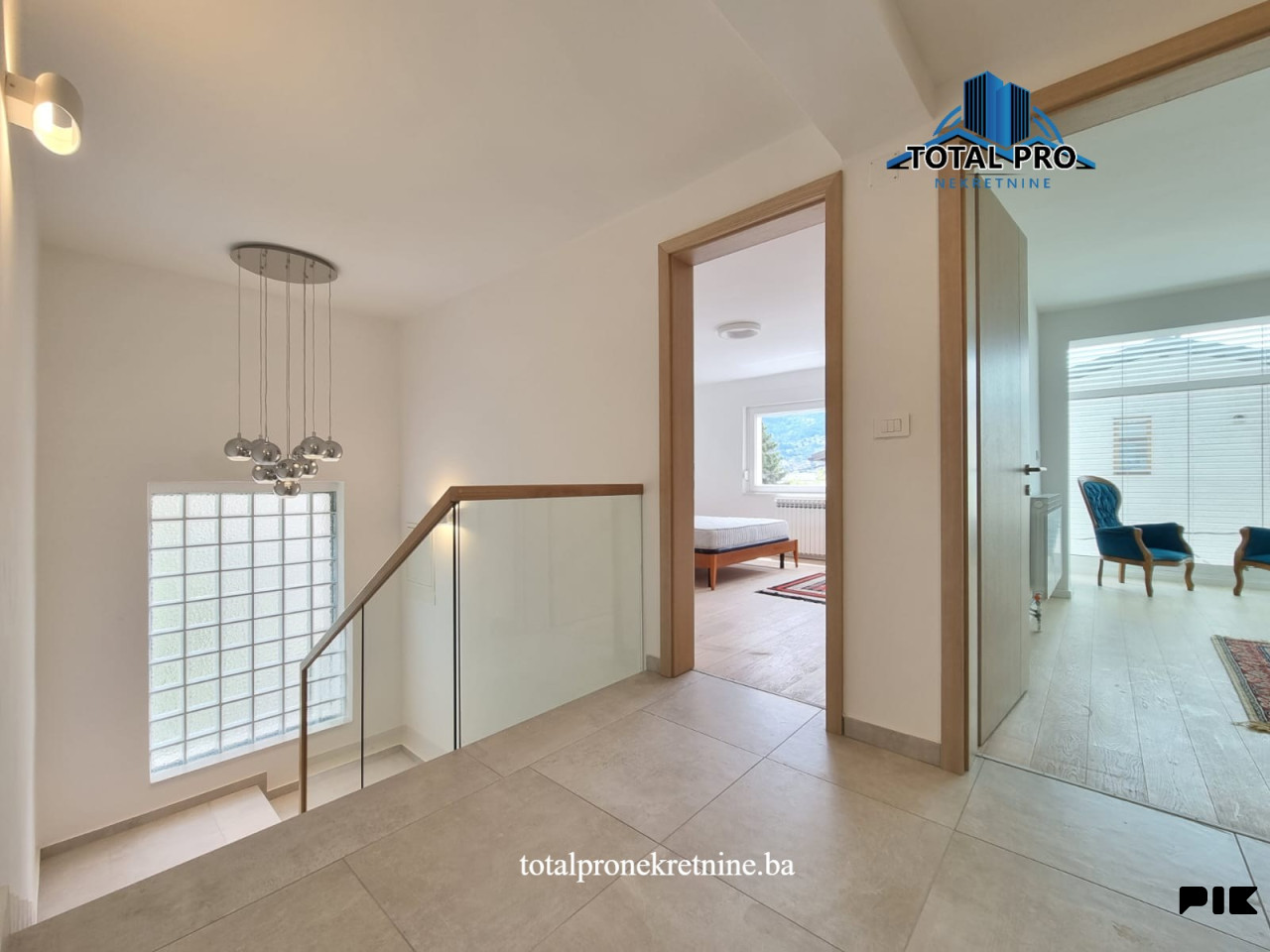 TOTAL PRO/ Kuća sa pslovnim prostorom 390m2 / Marijin Dvor 16