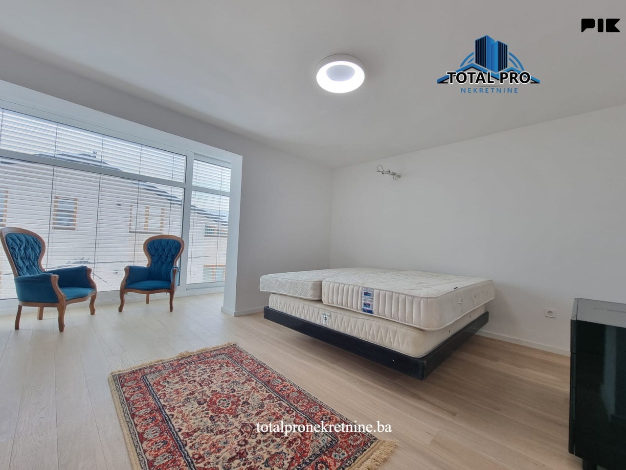 TOTAL PRO/ Kuća sa pslovnim prostorom 390m2 / Marijin Dvor 19