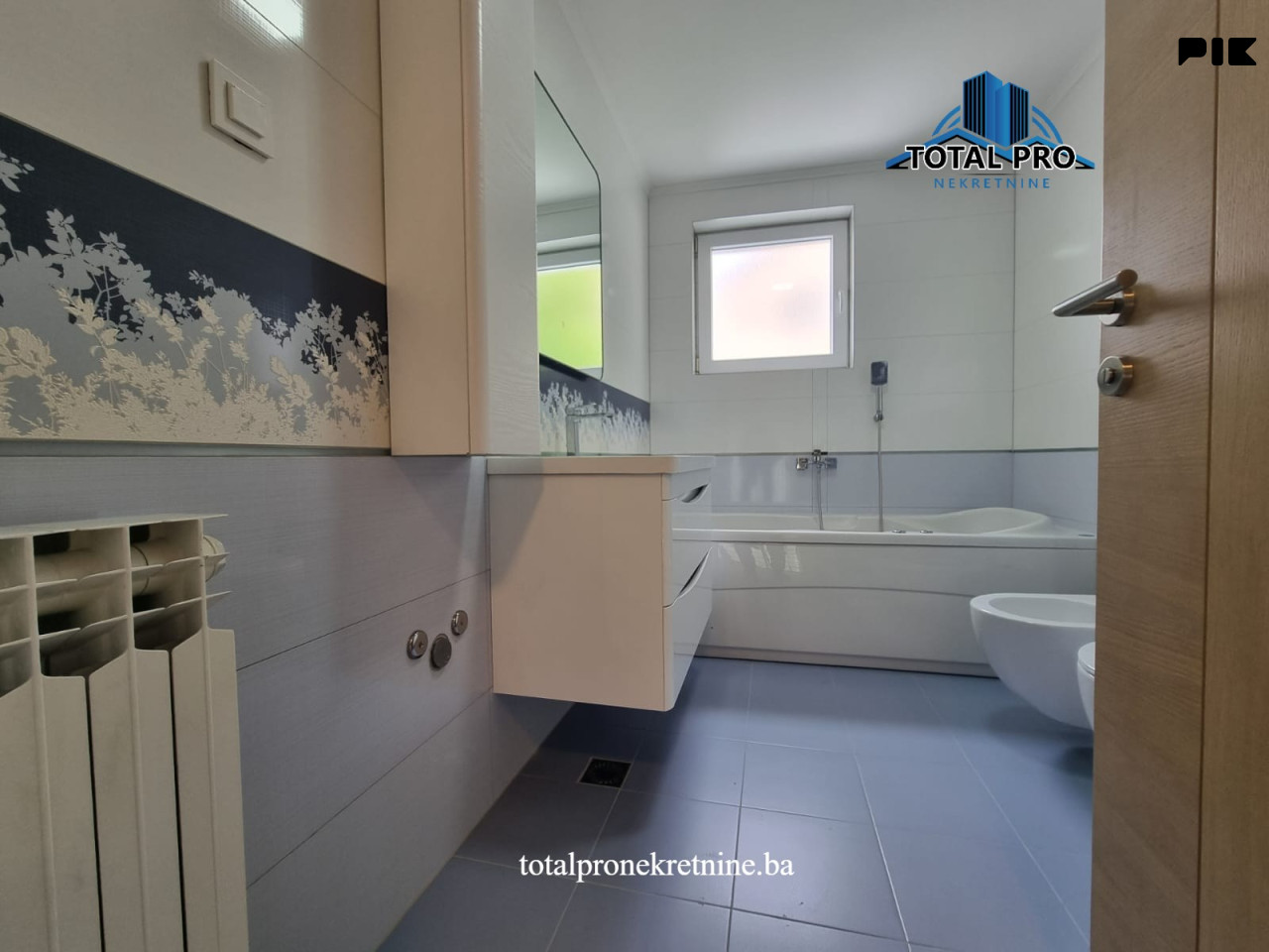 TOTAL PRO/ Kuća sa pslovnim prostorom 390m2 / Marijin Dvor 21
