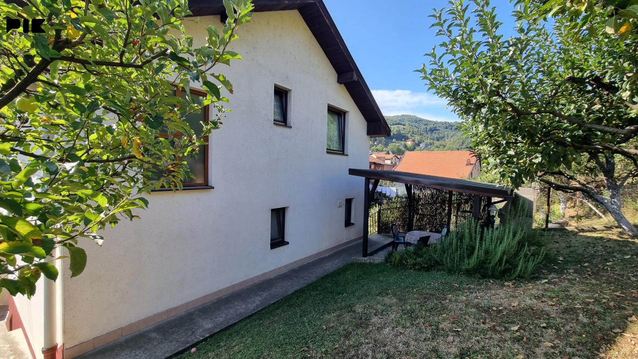 Dvije kuće u Visokom 4