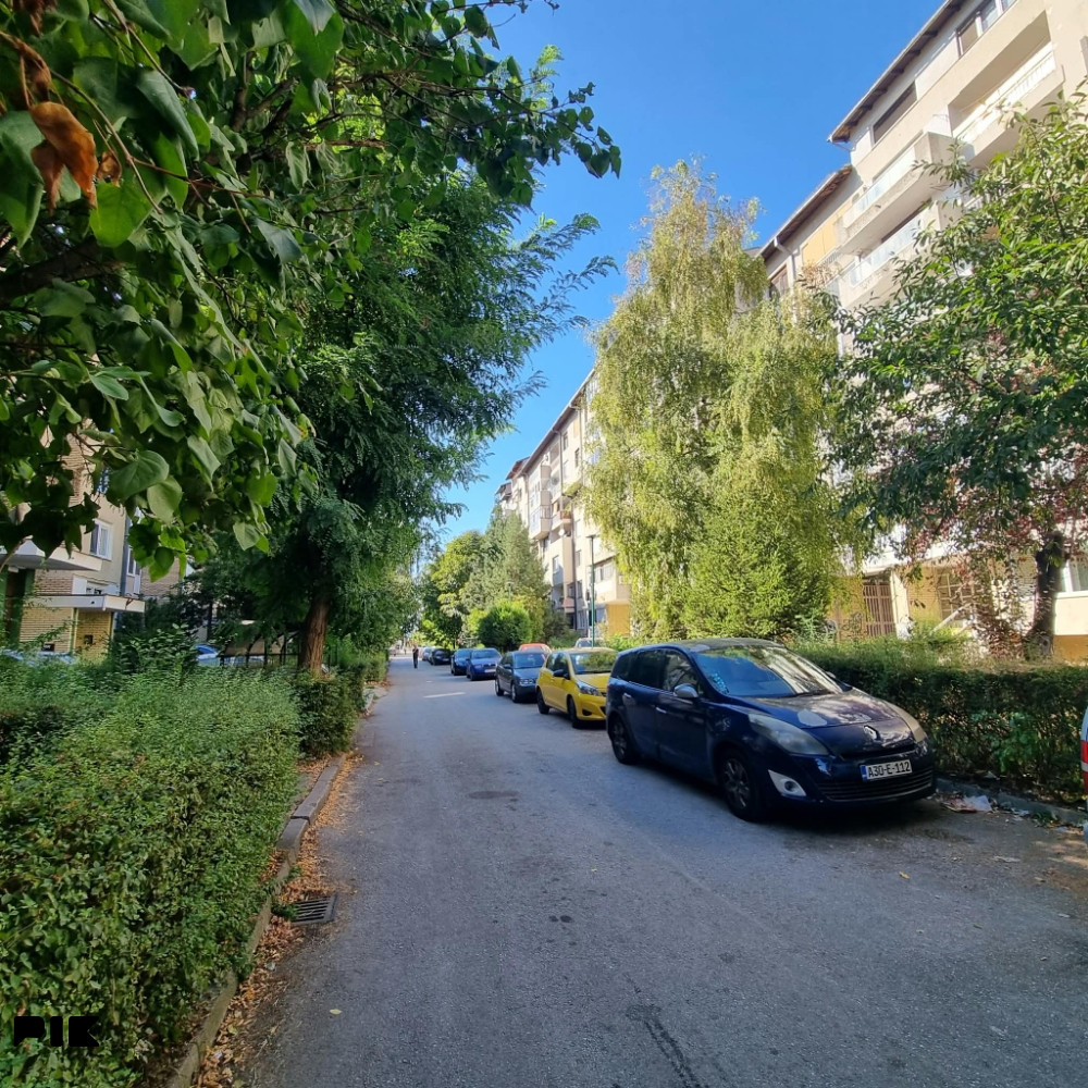 CAPITAL/ Trosoban stan Dobrinja 3/ 86m2/ 1.sprat/ T.S.Olimpijade