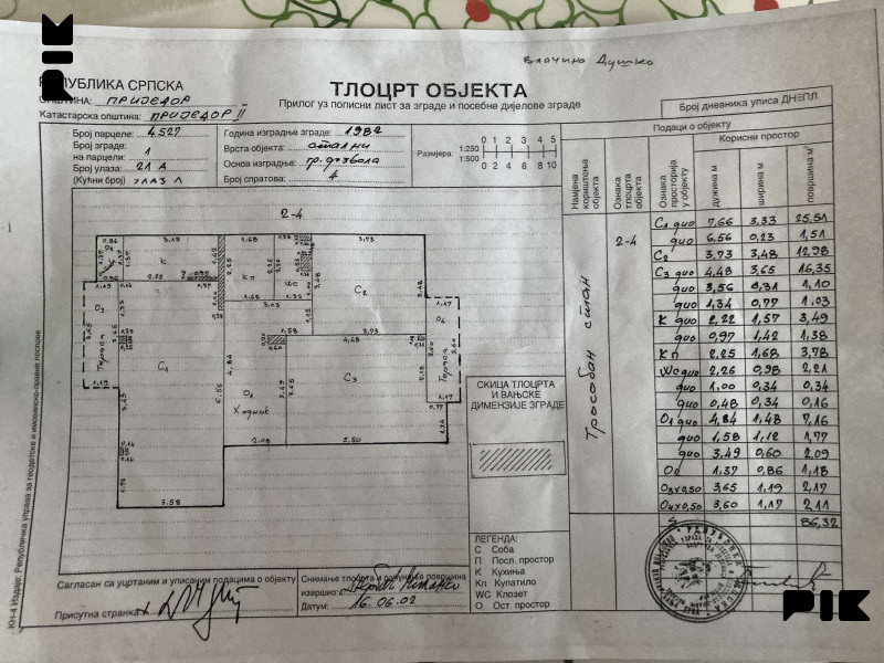 Na prodaju trosoban stan u Prijedoru, Urije 2