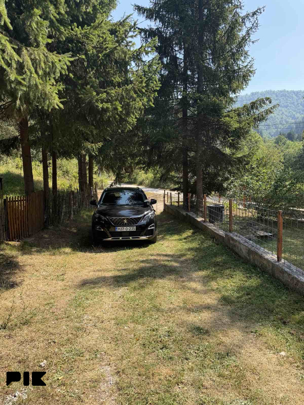 Zemljište Trnovo RS 4