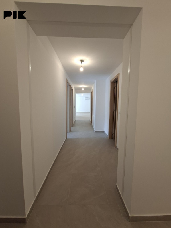 Residence Mejtaš, novogradnja, cetverosoban stan sa bastom! 4