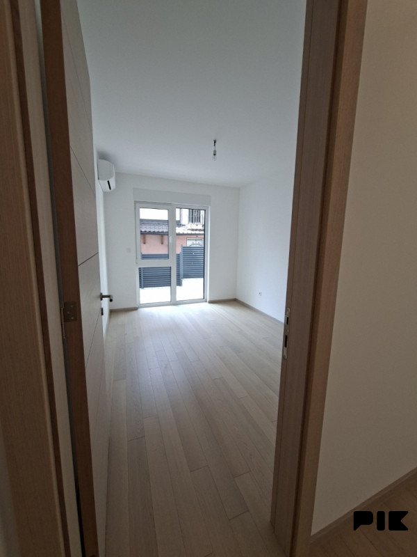 Residence Mejtaš, novogradnja, cetverosoban stan sa bastom! 7