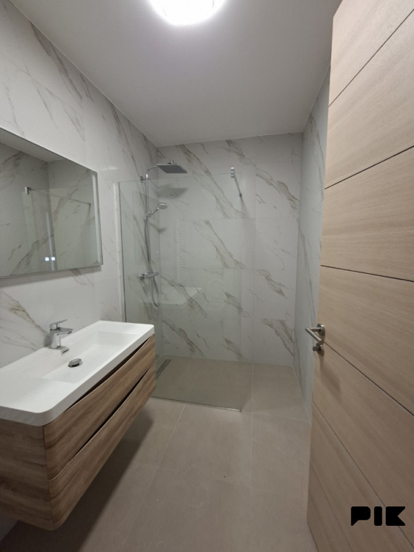 Residence Mejtaš, novogradnja, cetverosoban stan sa bastom! 13