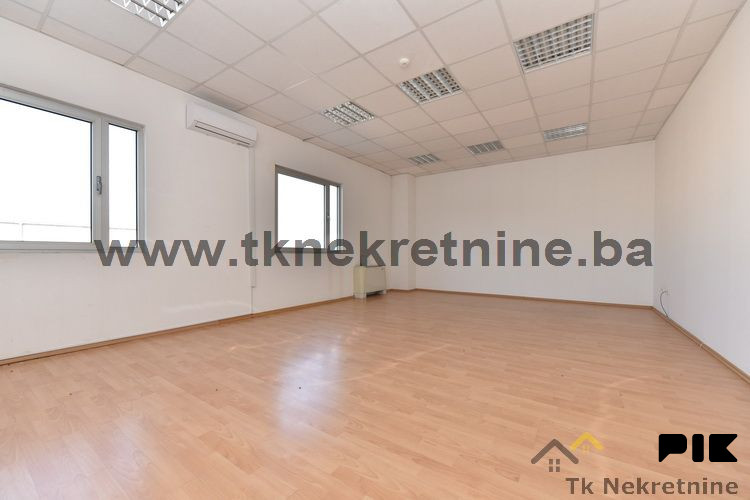 BOSANSKA POLJANA! Dio višenamjenske poslovne zgrade - 440m2 10