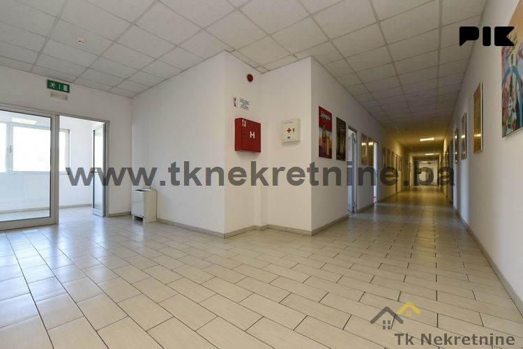 BOSANSKA POLJANA! Dio višenamjenske poslovne zgrade - 440m2 11