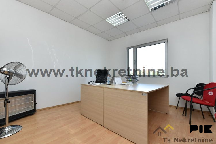 BOSANSKA POLJANA! Dio višenamjenske poslovne zgrade - 440m2 14