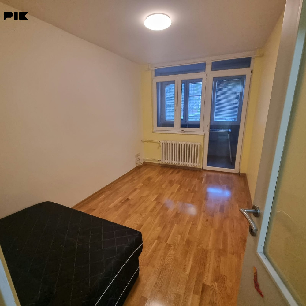 CAPITAL/ Trosoban stan Pejton/ 70m2/ 1.sprat 7