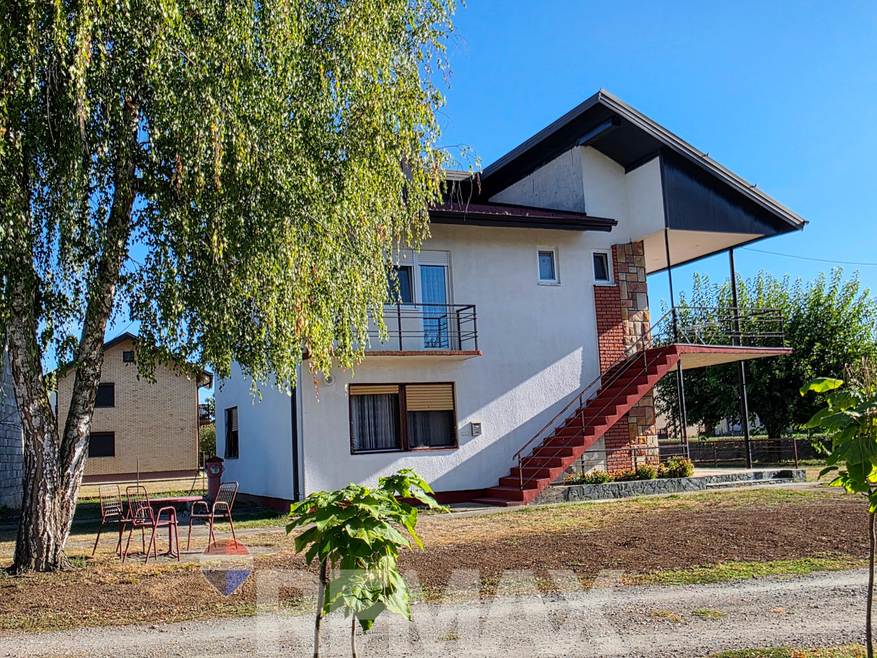 Kuća 150m2 na placu 821m2, sprat renoviran - Inađol Srbac 13
