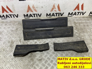 Obloga na pragu Range Rover Evoque 2016 BJ32-13245-A BJ32-13244-A