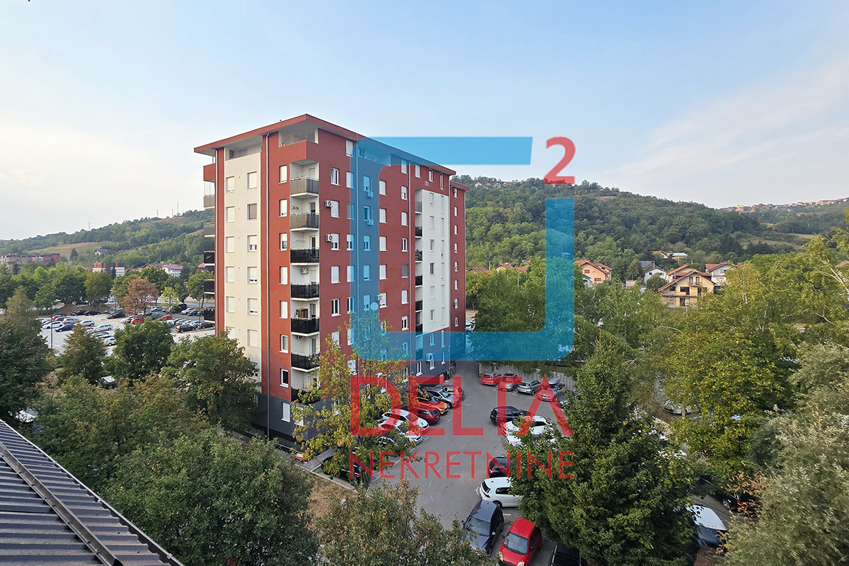 Adaptiran i namješten prostran trosoban stan / 85m2 / Dobrinja 18