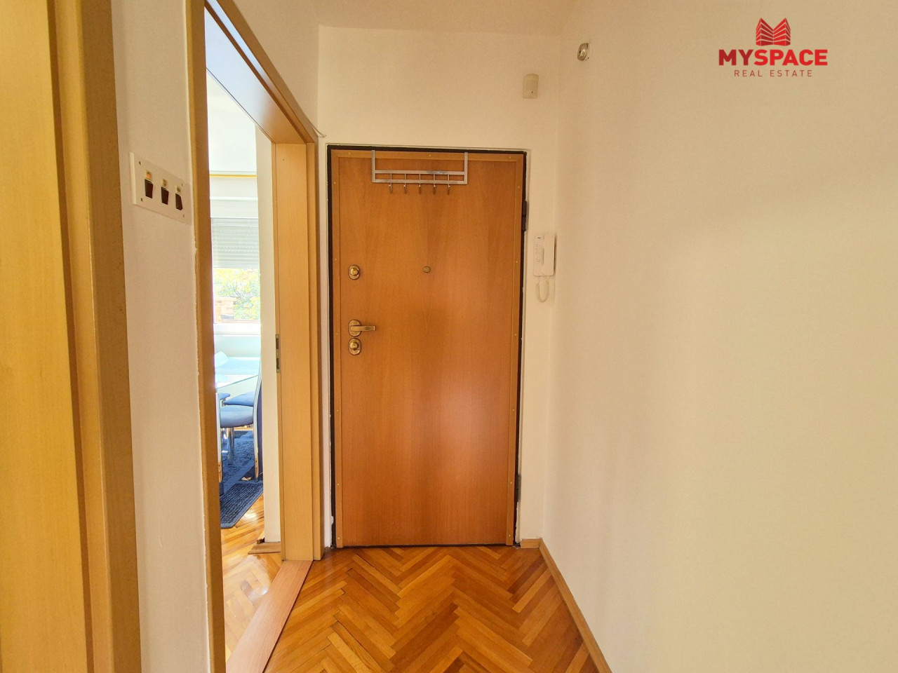 MY SPACE / Stan / Stari Grad / 64 (75) m2 23