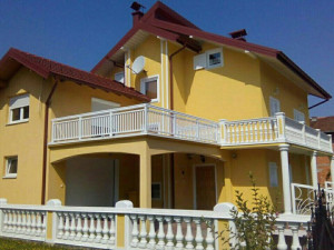 Kuća Laktaši 300m2 photo 1