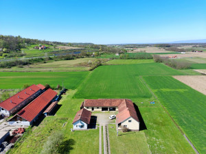 Na prodaju seosko imanje u Kobatovcima photo 3