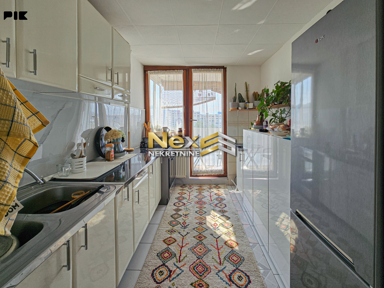 Trosoban stan Alipašino Polje/Novi Grad 70m2 8