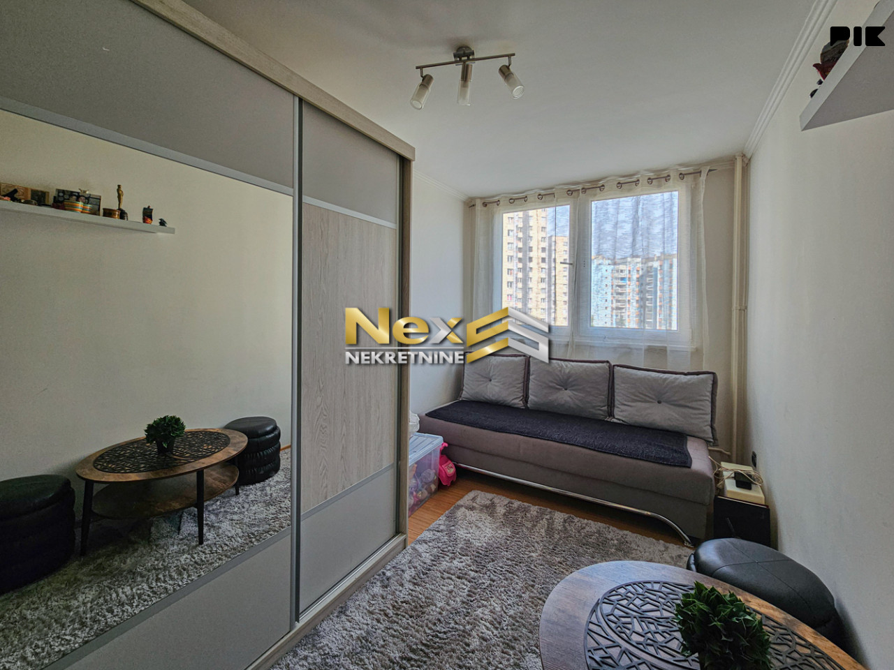 Trosoban stan Alipašino Polje/Novi Grad 70m2 15