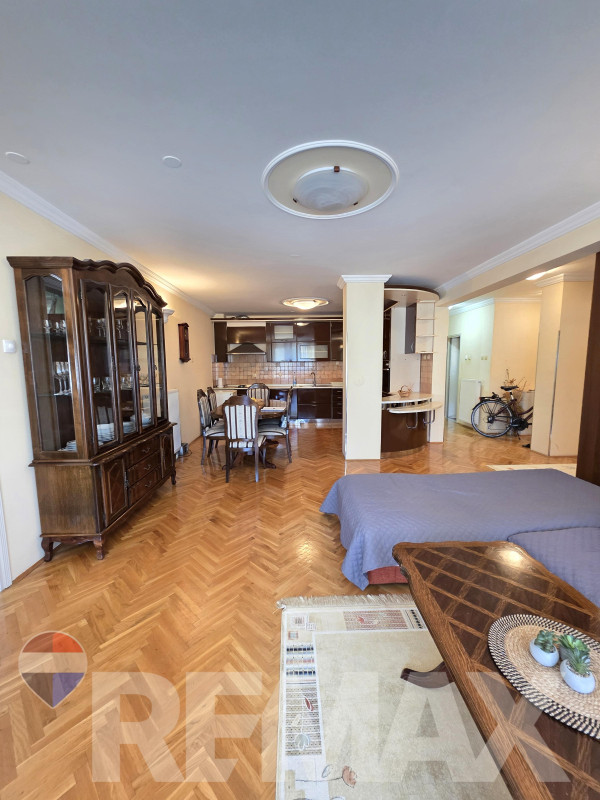 Komforan četverosoban stan 94m2 / Hisete, Banja Luka 2