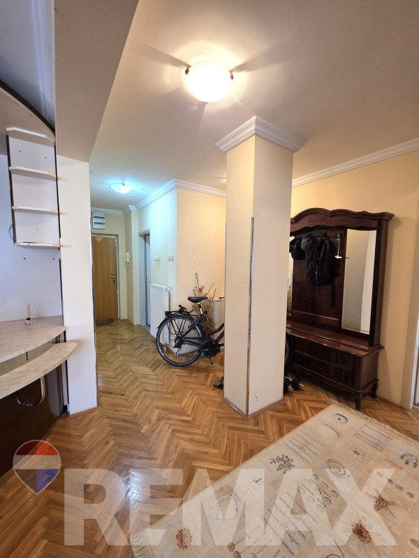 Komforan četverosoban stan 94m2 / Hisete, Banja Luka 8