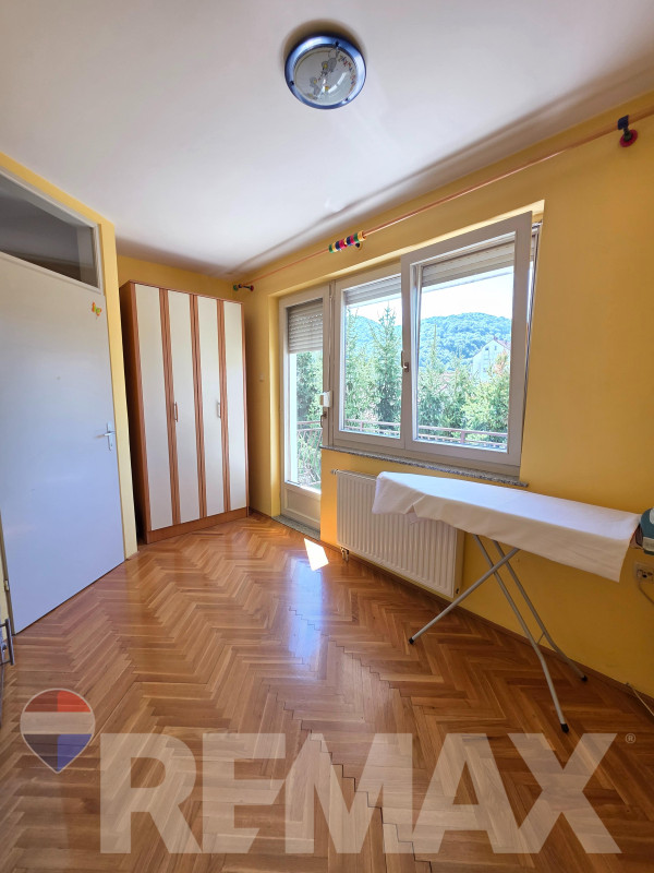 Komforan četverosoban stan 94m2 / Hisete, Banja Luka 11