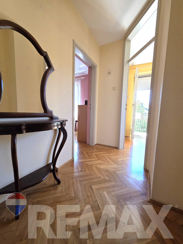 Komforan četverosoban stan 94m2 / Hisete, Banja Luka 15