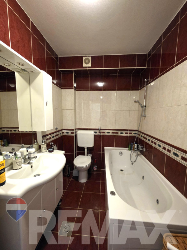 Komforan četverosoban stan 94m2 / Hisete, Banja Luka 17