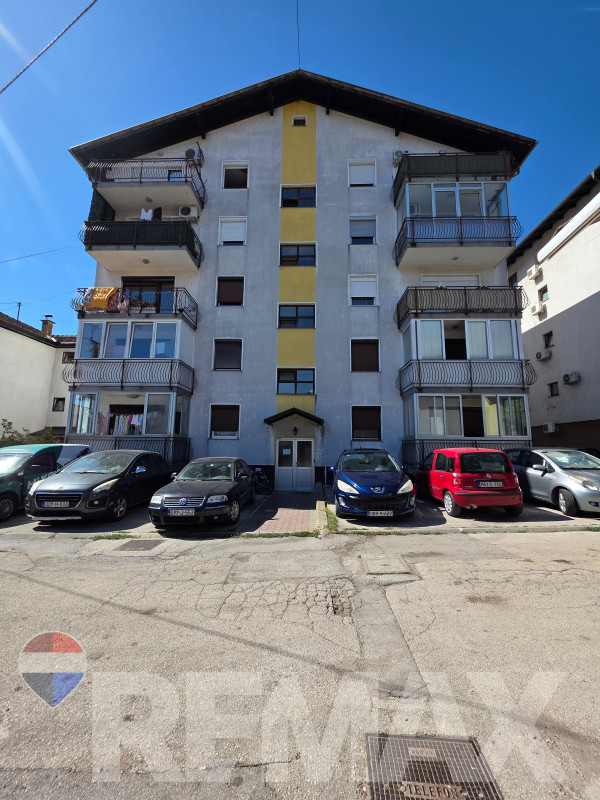 Komforan četverosoban stan 94m2 / Hisete, Banja Luka 22