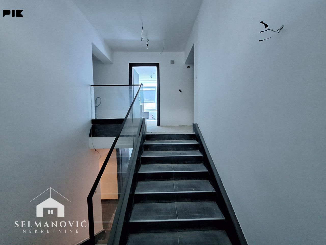 Poslovni Prostor/Objekat - Sarajevo Stari Grad - 226m2 - Prodaja 12