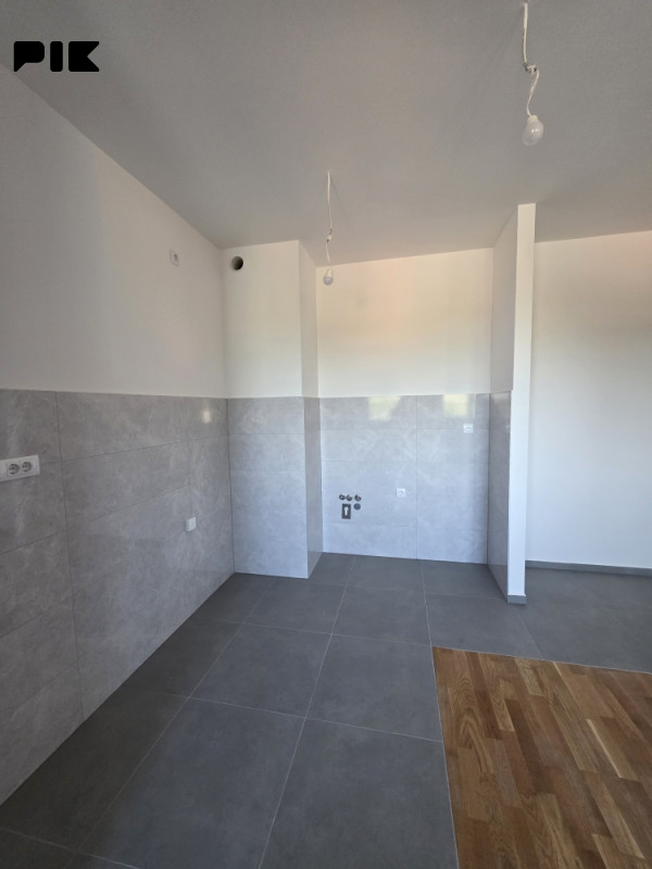 Stan 45 m2, Lazarevo 9
