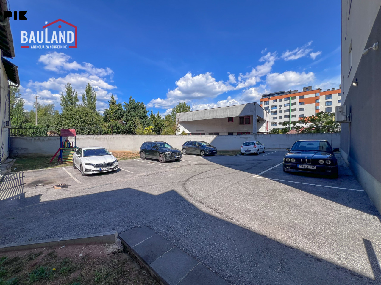 Četverosoban namješten stan u novogradnji/ Otoka 24