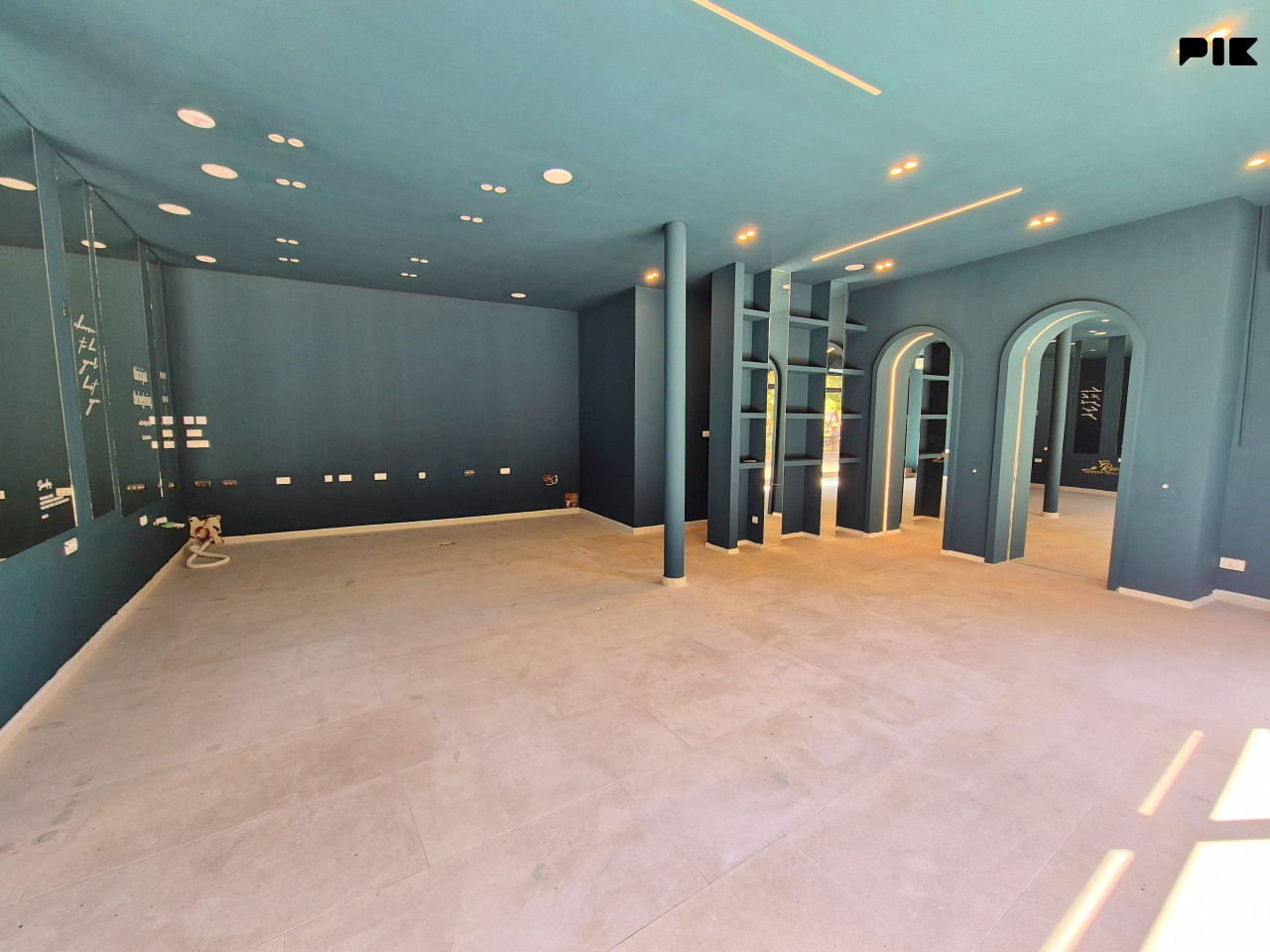Poslovni prostor u centru grada, 65m2 2
