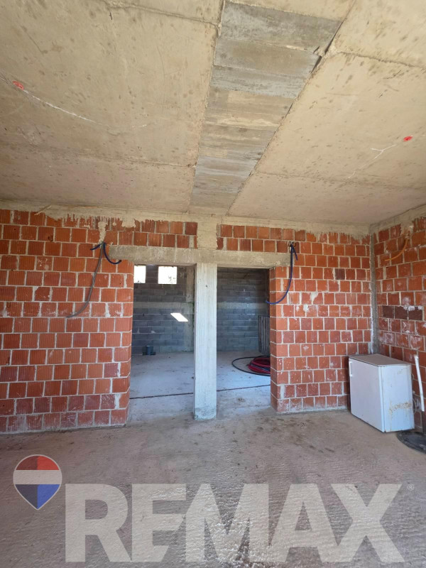 Kuća u izgradnji | Zemljište 2341m2 | Motike 11