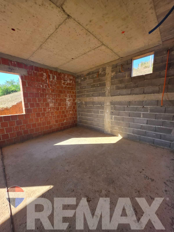 Kuća u izgradnji | Zemljište 2341m2 | Motike 13