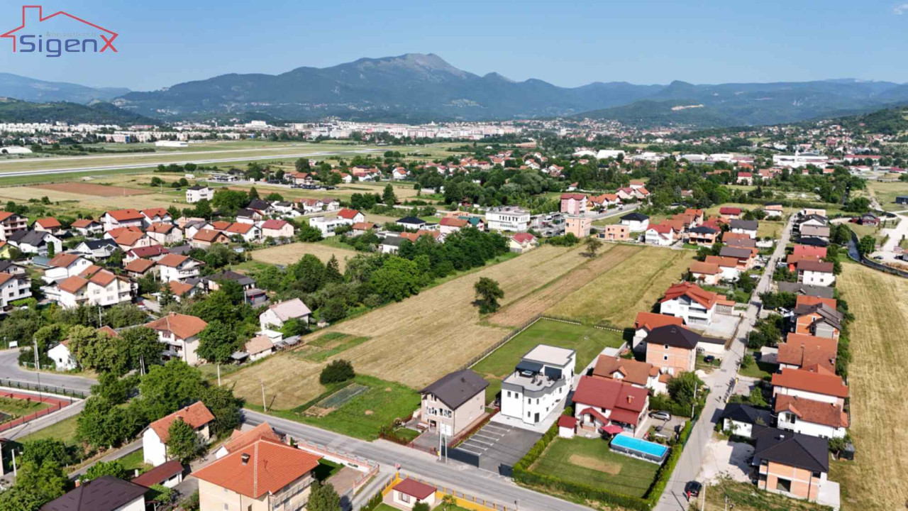 SIGENX prodaje: Zemljište Ilidža/ Butmir/ 951m2 - Odličan pristup 3