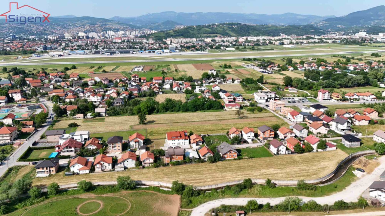 SIGENX prodaje: Zemljište Ilidža/ Butmir/ 951m2 - Odličan pristup 4