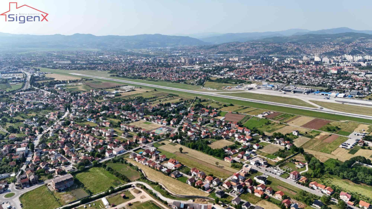 SIGENX prodaje: Zemljište Ilidža/ Butmir/ 951m2 - Odličan pristup 10