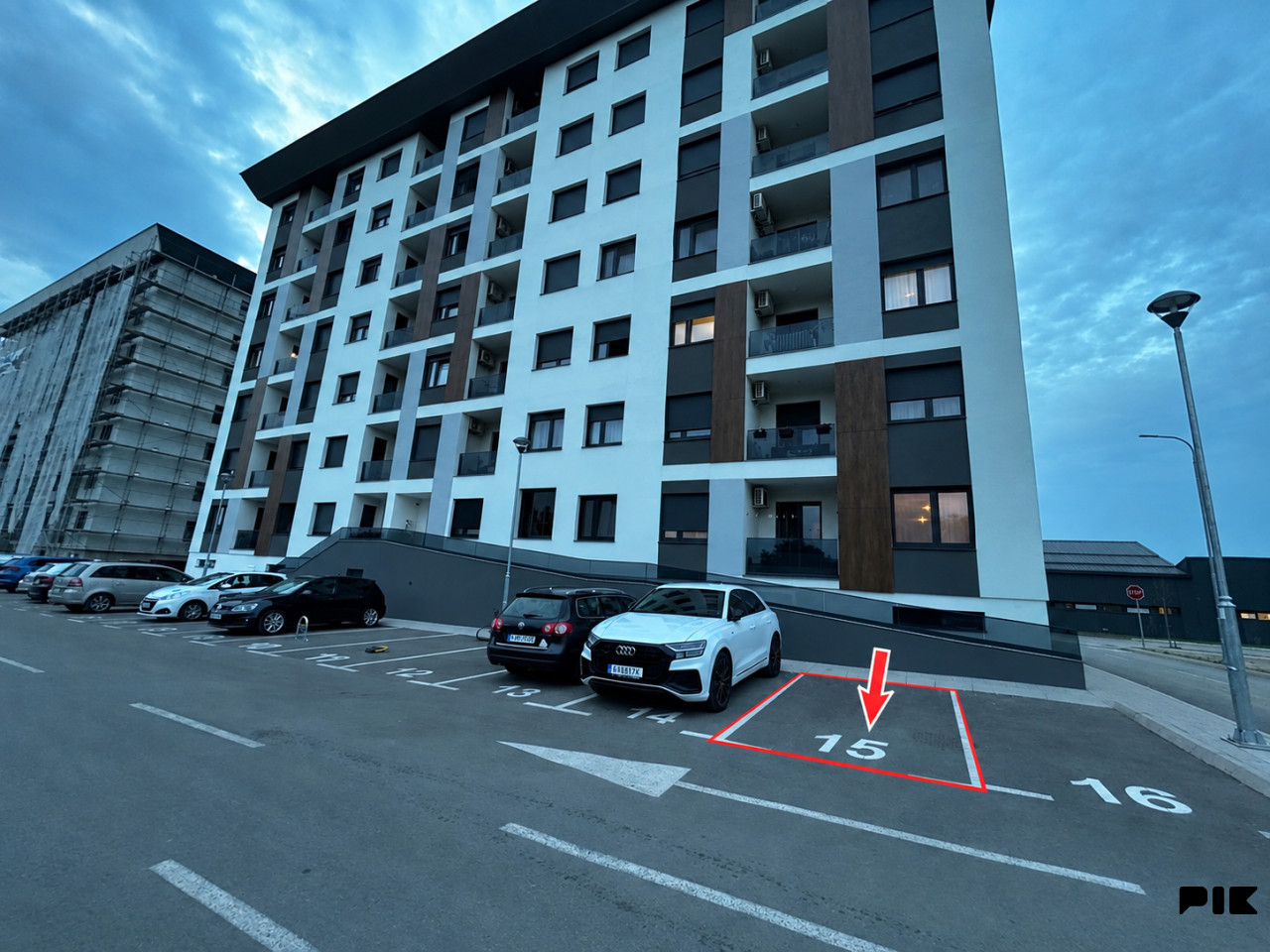 Vanjsko parking mjesto LAZAREVO