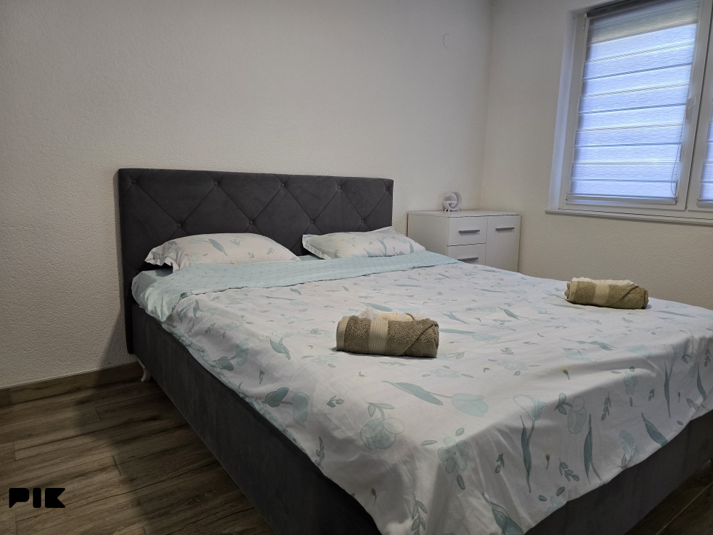 Stan na dan Banja Luka, apartman sa parkingom 3