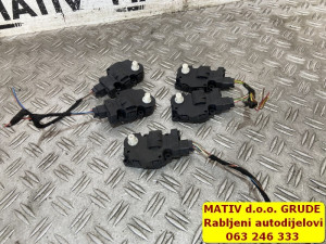 Motorić KLAPNE grijanja Range Rover Evoque 2016 K9749007