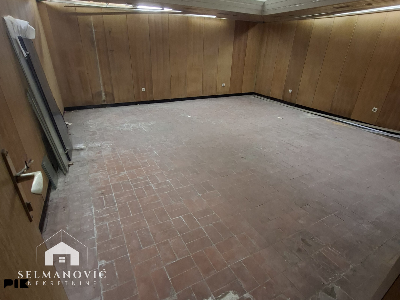Poslovni prostor 258m2, Novo Sarajevo Kolodvorska - PRODAJA NAJAM 19
