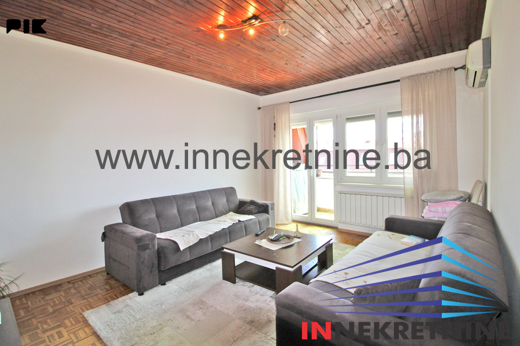 Lijep dvosoban stan površine 57 m2 u naselju Skojevska, Tuzla
