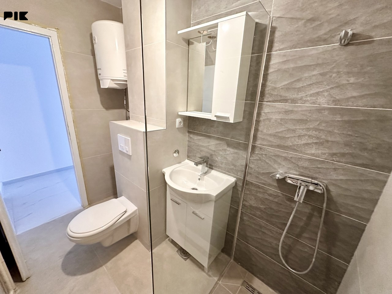 NA PRODAJU renoviran dvosoban stan Borik, Banja Luka 8