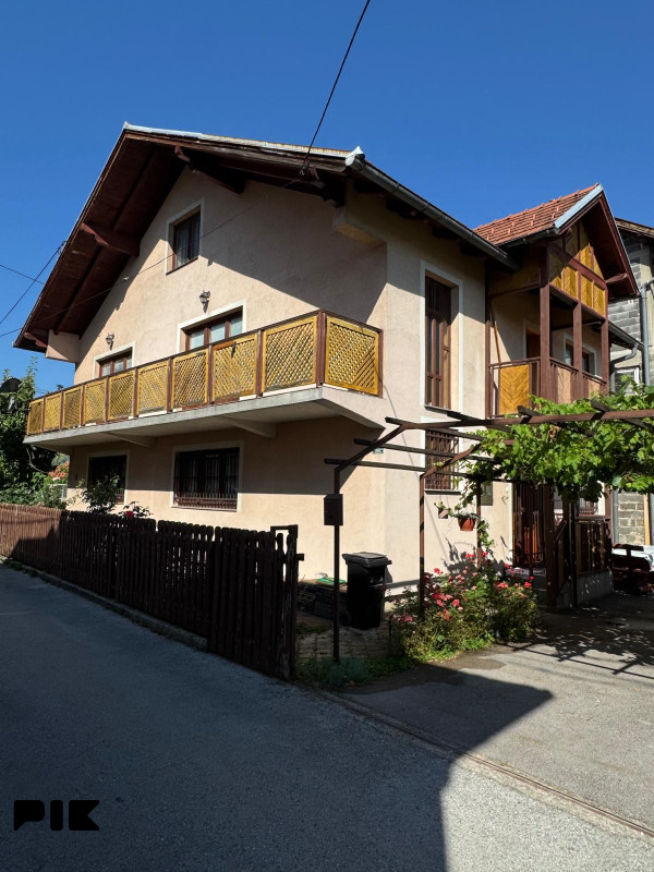 Kuća  Sarajevo - Ilidža Stup 220m2 2