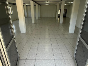 Poslovni prostor i parking Kiseljak-Brnjaci 240 m2 povrsine photo 3