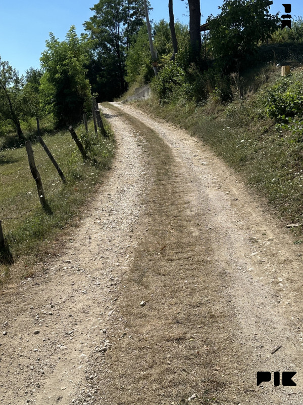 Zemljište Putićevo (Vitez-Travnik), javni pristupni put, 1/1 4