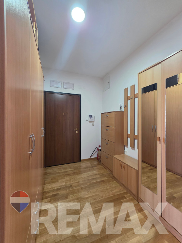 Trosoban stan novije gradnje, centar, Jevrejska, 68m2 11